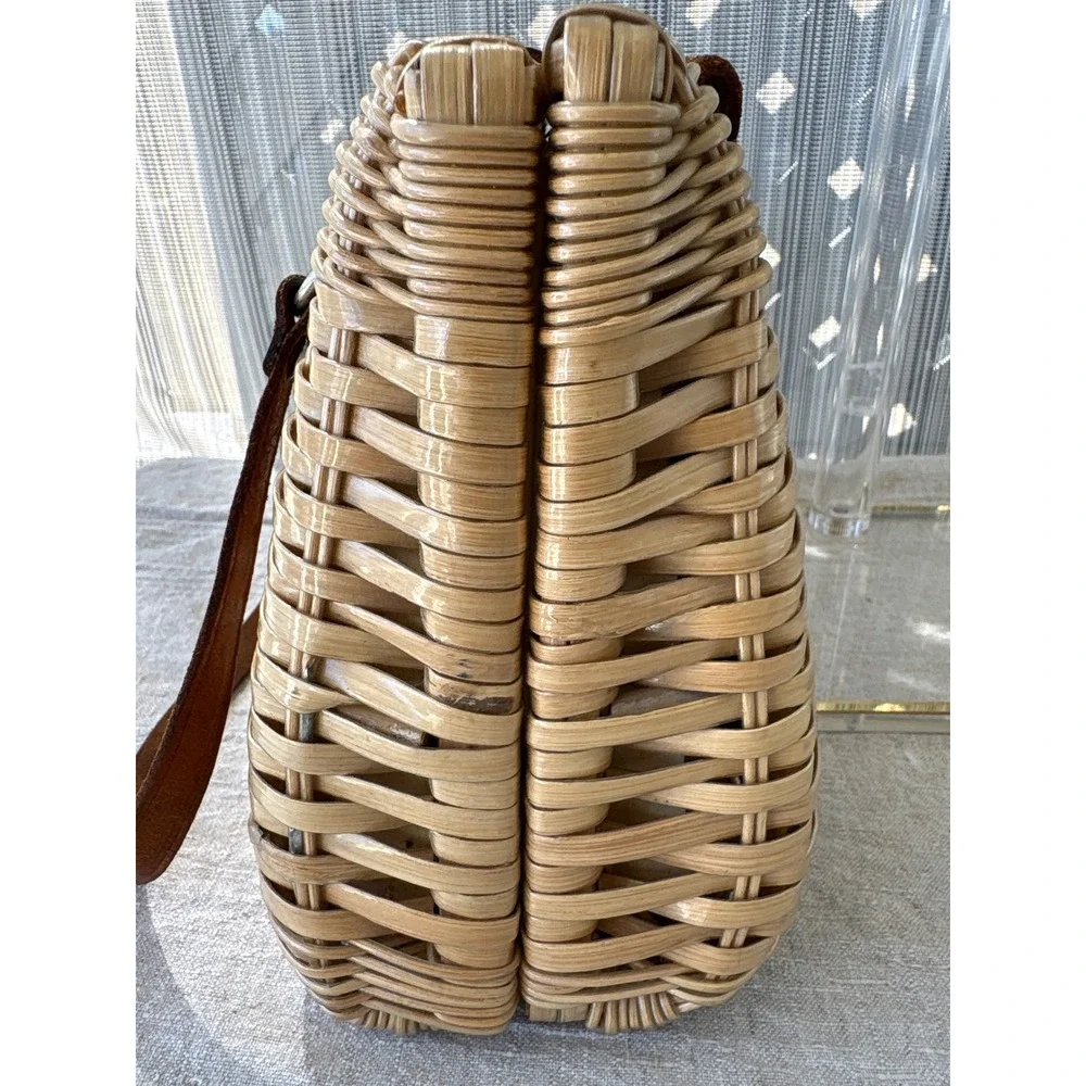 Vintage Bonnie International Wicker Cream Handbag Leather Trim & Chain -see pics